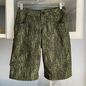 Pearl Izumi Canyon Shorts w/ Padded Liner Green Forest/Willow Camo Cycling
